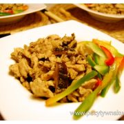 Imbirowy kurczak z grzybami shiitake