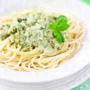 Makaron z brokułami