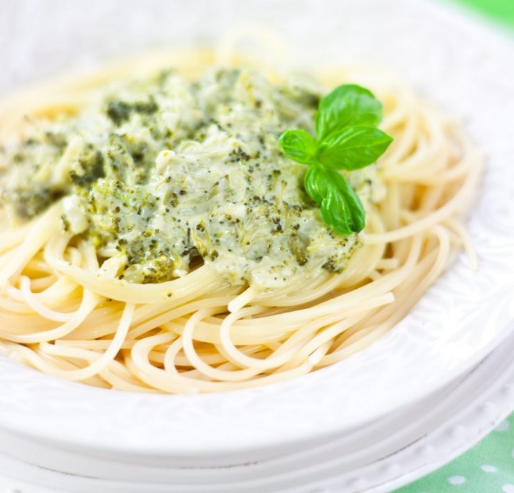 Makaron z brokułami