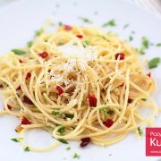 Spaghetti aglio, olio e peperoncino