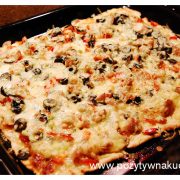 Pizza z kurczakiem i oliwkami