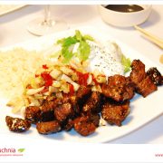 Kurczak z orzechami i selerem naciowym