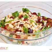 Sałatka z gruszką i szpinakiem