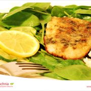 Grillowana tilapia w miętowym sosie