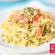 Tagliatelle z łososiem