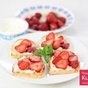 Tosty z truskawkami i mascarpone