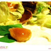 Sałatka z selera z marynowanymi grzybkami