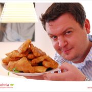 Samosy z sosem jogurtowym z miętą