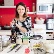 ABC wyposażenia kuchni - podstawowy sprzęt kuchenny