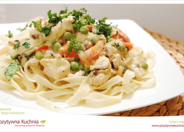 Makaron z indykiem i groszkiem