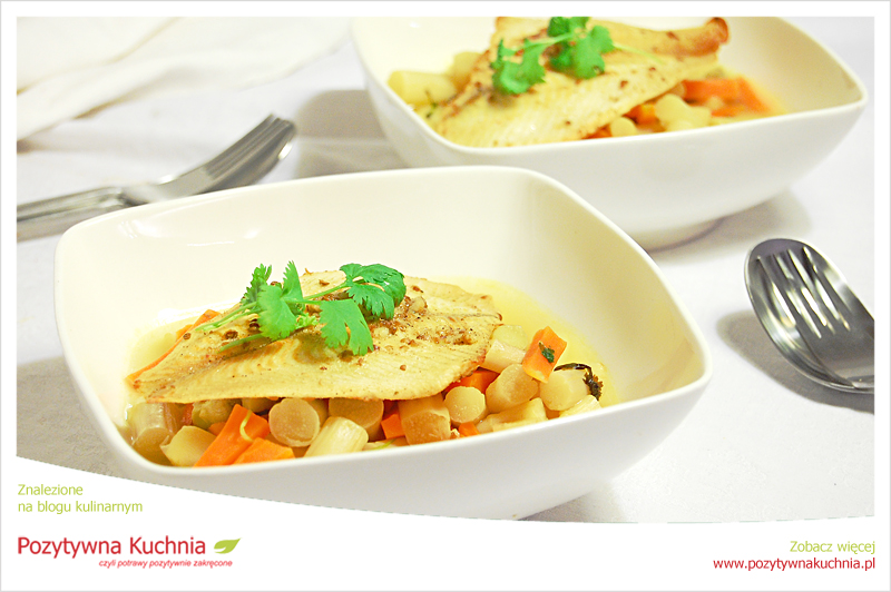 Limanda ze szparagami i marchewką