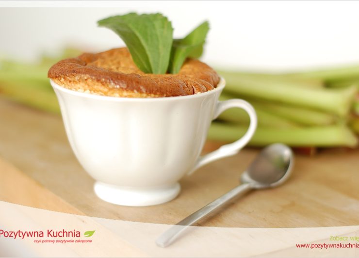 Suflet rabarbarowy na białej czekoladzie