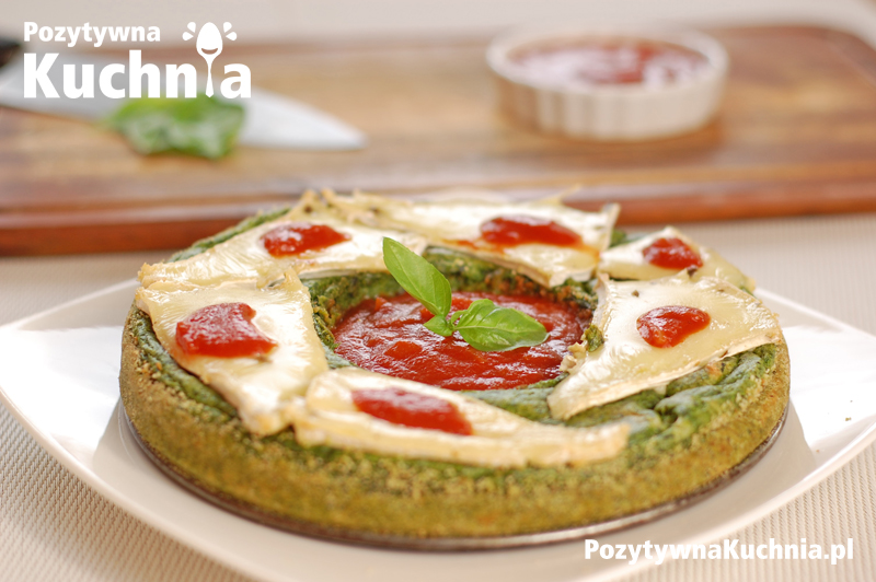 Babka szpinakowa z serem pleśniowym