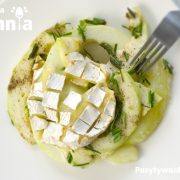 Pieczony kabaczek z z serem pleśniowym