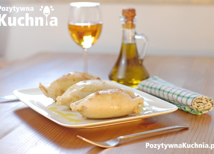 Kalmary z nadzieniem z kaszy manny i rodzynek