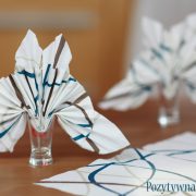 Jak złożyć serwetkę w motyla