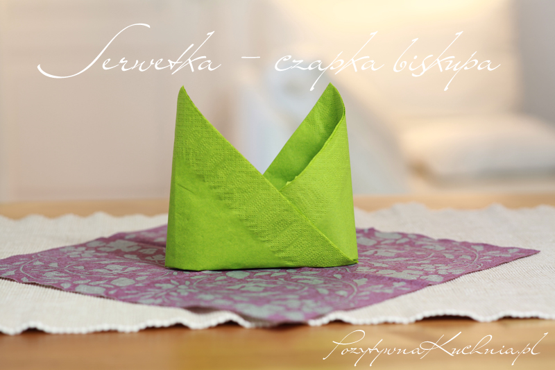 Serwetka w kształcie czapki biskupa