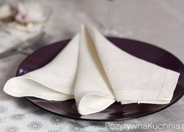 Składanie serwetki w stylu francuskim