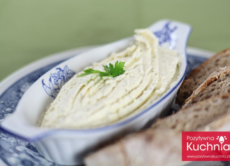 Masło czosnkowe z twarożkiem i koperkiem