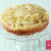 Odwracane ciasto z rabarbarem