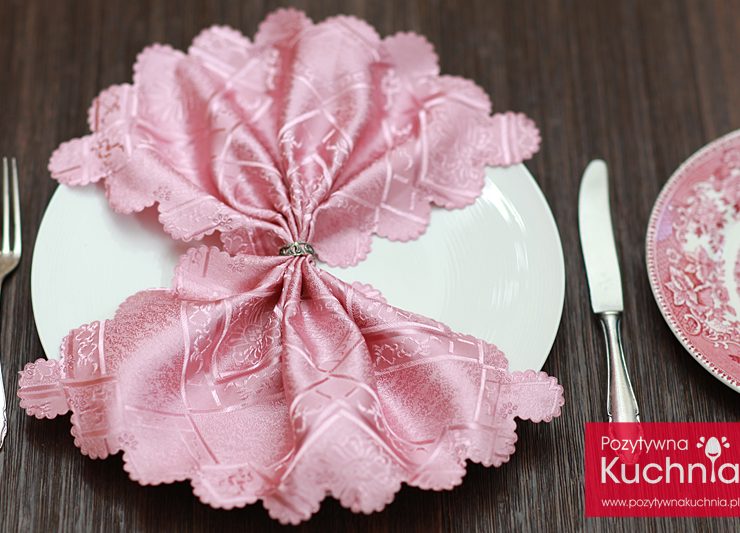 Serwetka - elegancka mucha