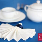 Serwetka złożona w bukiet