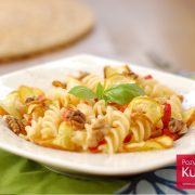 Makaron świderki z grillowaną cukinią