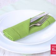 Serwetka z ukośną kieszonką na sztućce