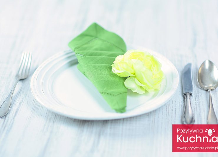 Serwetka - rożek z trzema kieszonkami