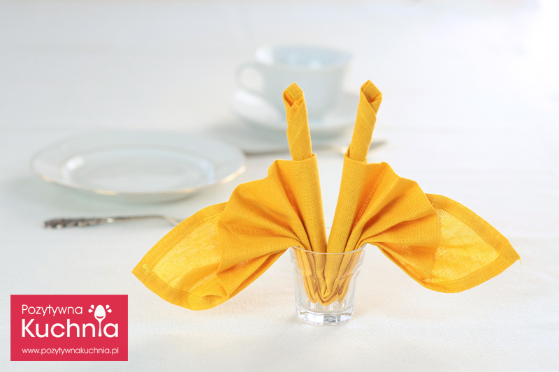 Serwetka - świecznik w kielichu