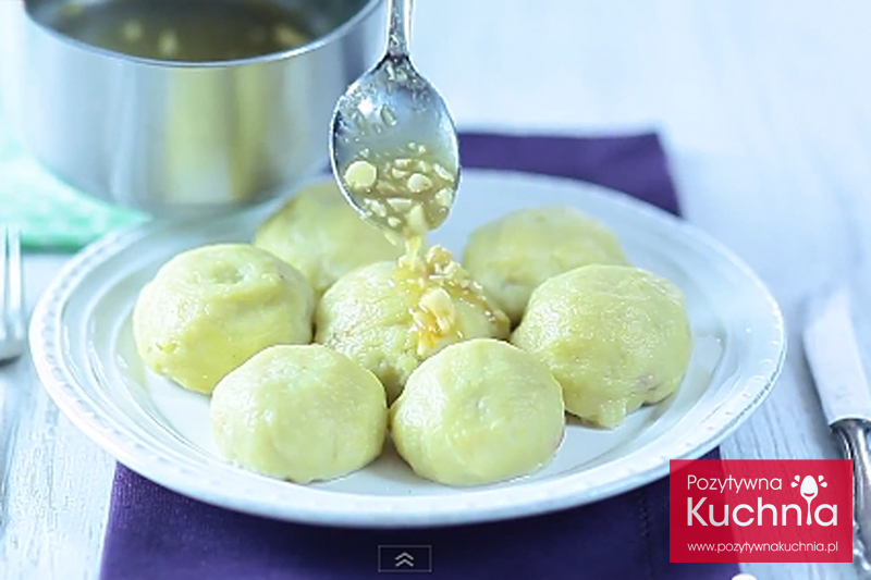 Sos orzechowy do knedli i pierogów