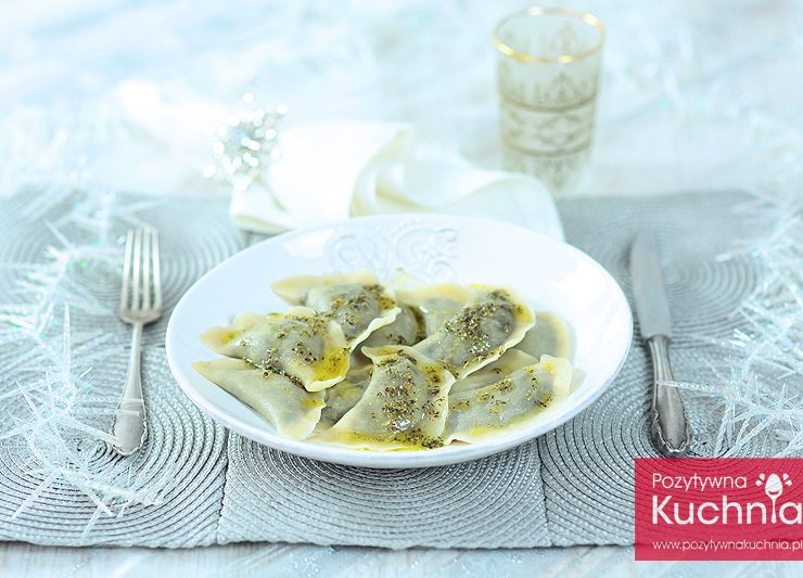 Pierogi z grzybami i kapustą