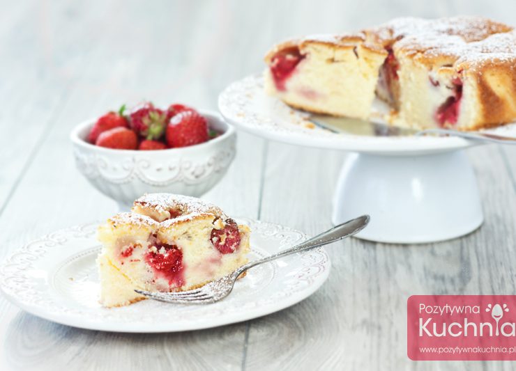 Ciasto jogurtowe z truskawkami