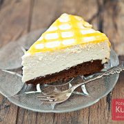 Sernik na spodzie brownie