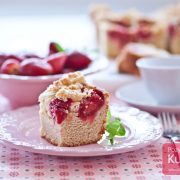 Ciasto drożdżowe z truskawkami