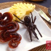 Wąż i pająk - do zjedzenia w Kambodży