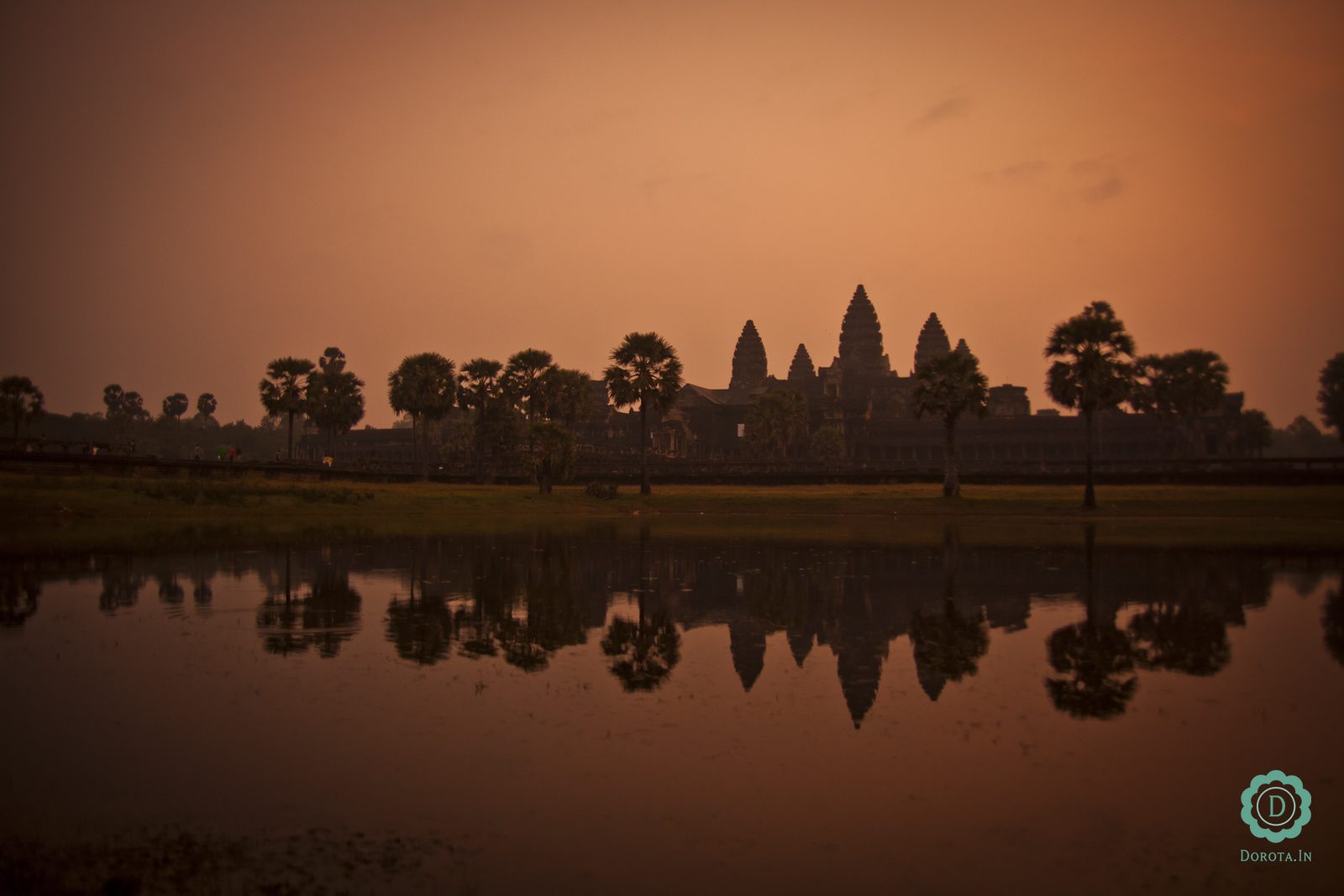 Wschód słońca w Angkor Wat w Kambodży
