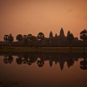 Wschód słońca w Angkor Wat w Kambodży