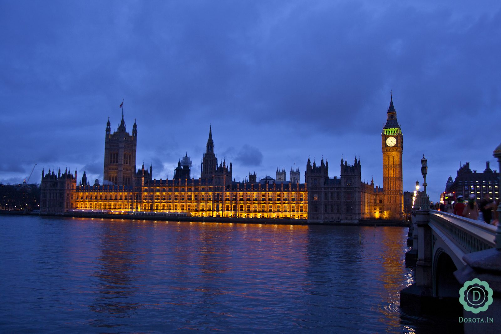 Parlament i Big Ben nocą