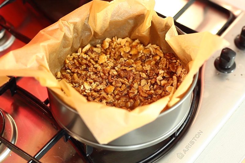 Sernik z jabłkami - krok 2