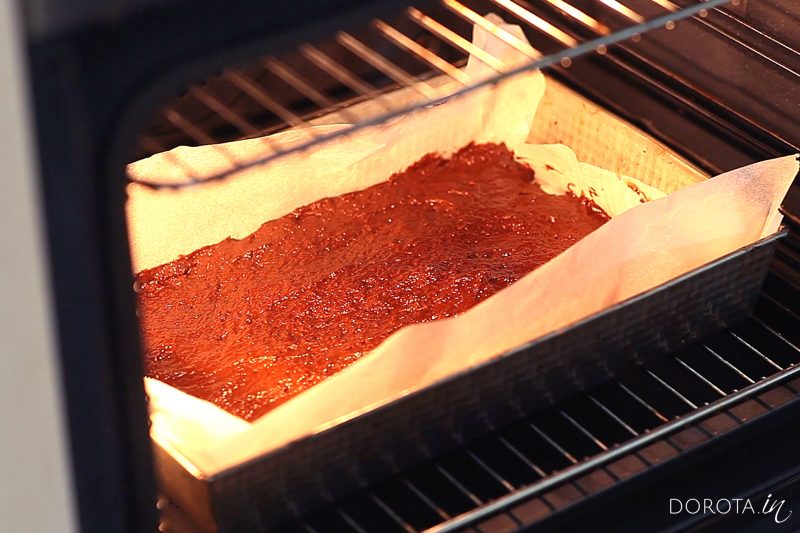 Ciasto snickers - przepis - krok 3