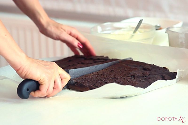 Ciasto snickers - przepis - krok 4