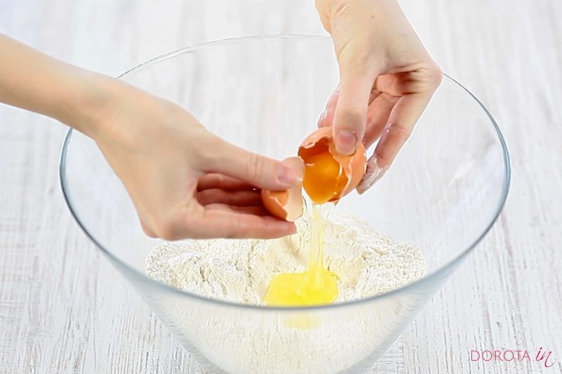 Elastyczne ciasto na pierogi - krok 3
