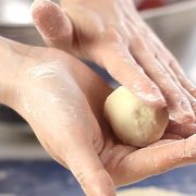 Ziemniaczane ciasto na pierogi i knedle