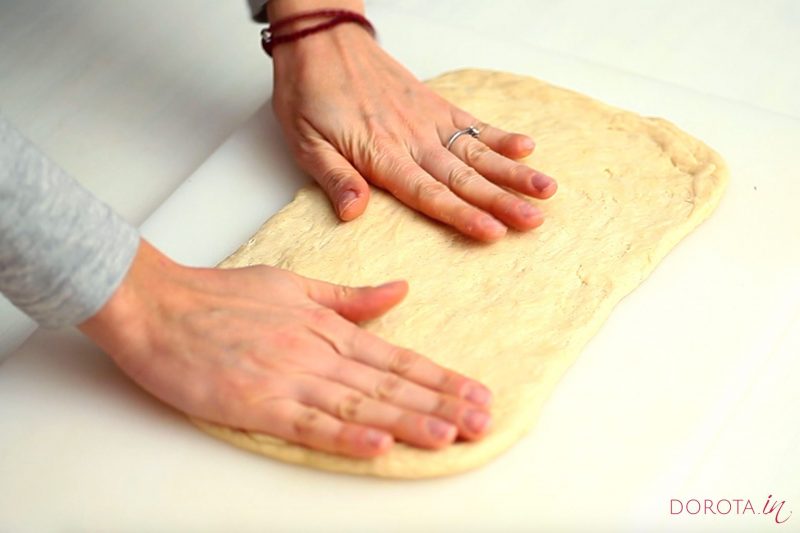 Ciasto półfrancuskie drożdżowe - przepis - krok 6