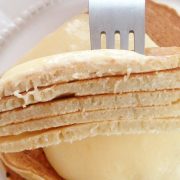 Naleśniki z sosem angielskim