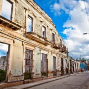 Gibarra - ruiny w centrum miasta