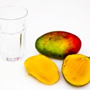 Jak obrać mango