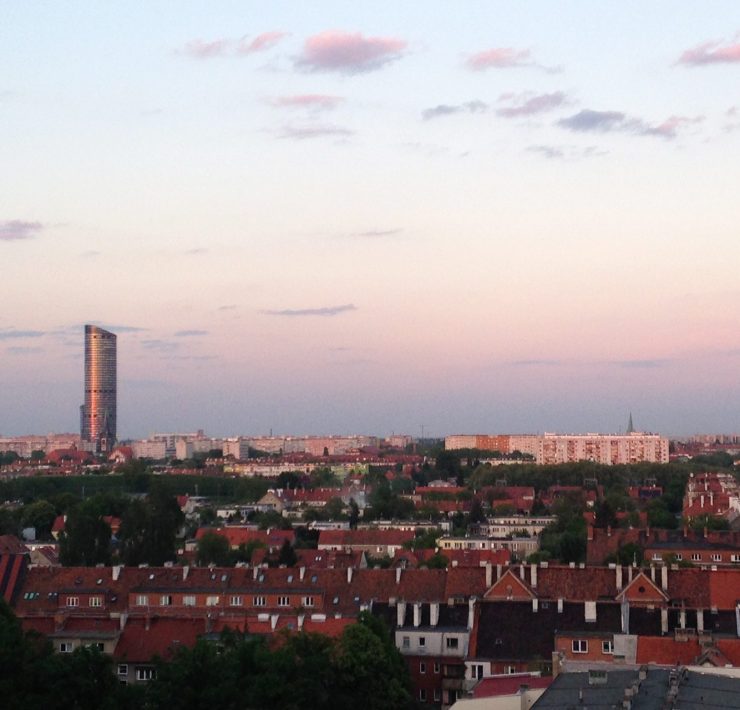 Skytower - zachód słońca - Wrocław