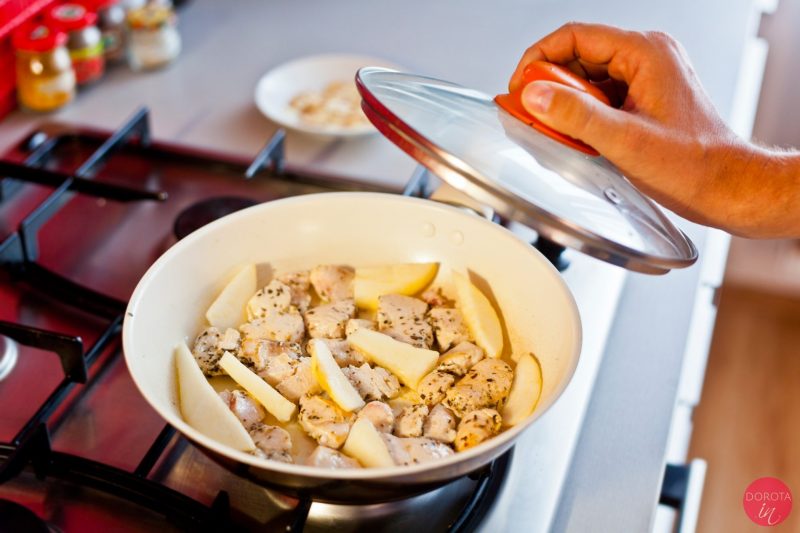 Wrapy z kurczakiem, szpinakiem i serem kozim - przepis - krok 4